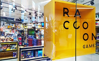 El Centro Comercial TORRE SEVILLA recibe a Raccoon Games, la librería sevillana especializada en cómics